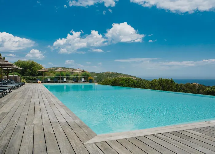 ヴィラ Les Terrasses De Rondinara